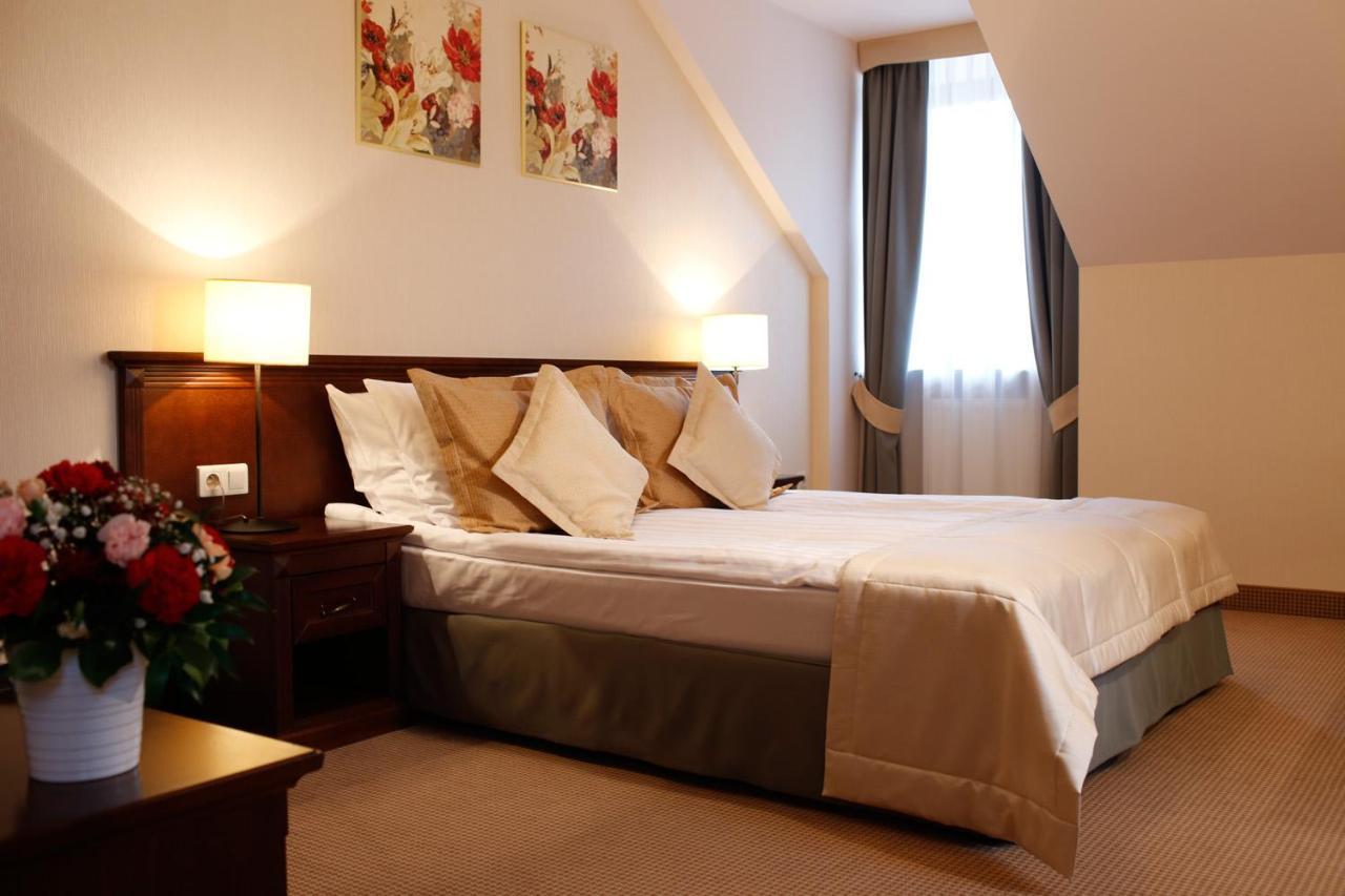 Hotel Nowodwory Ciechanowiec Esterno foto