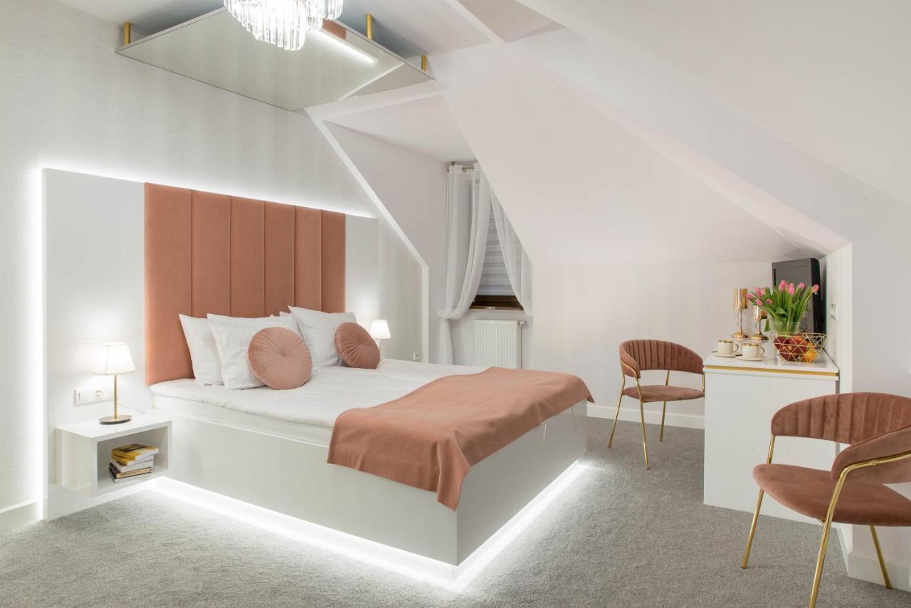 Hotel Nowodwory Ciechanowiec Esterno foto