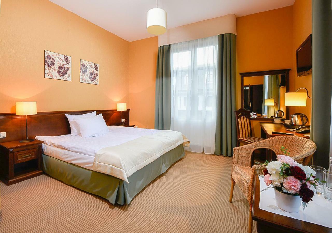 Hotel Nowodwory Ciechanowiec Esterno foto