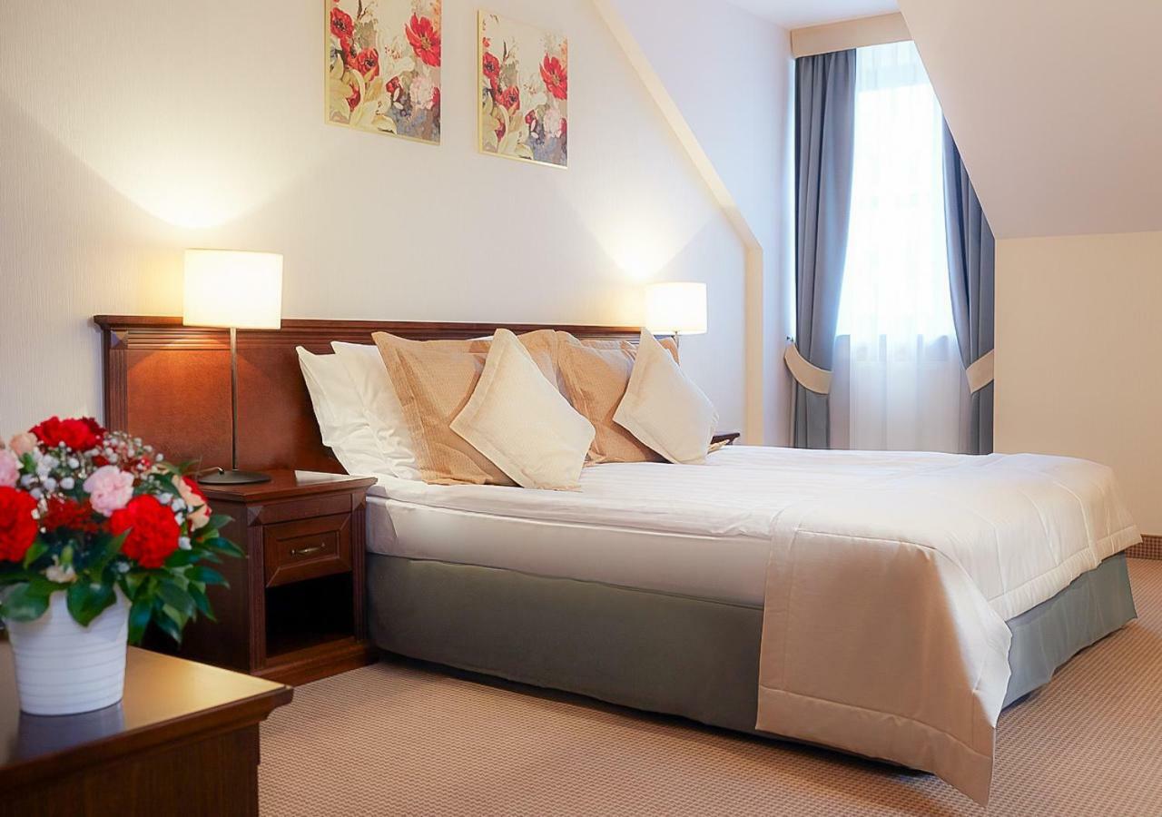 Hotel Nowodwory Ciechanowiec Esterno foto
