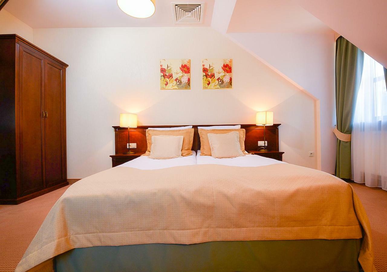 Hotel Nowodwory Ciechanowiec Esterno foto
